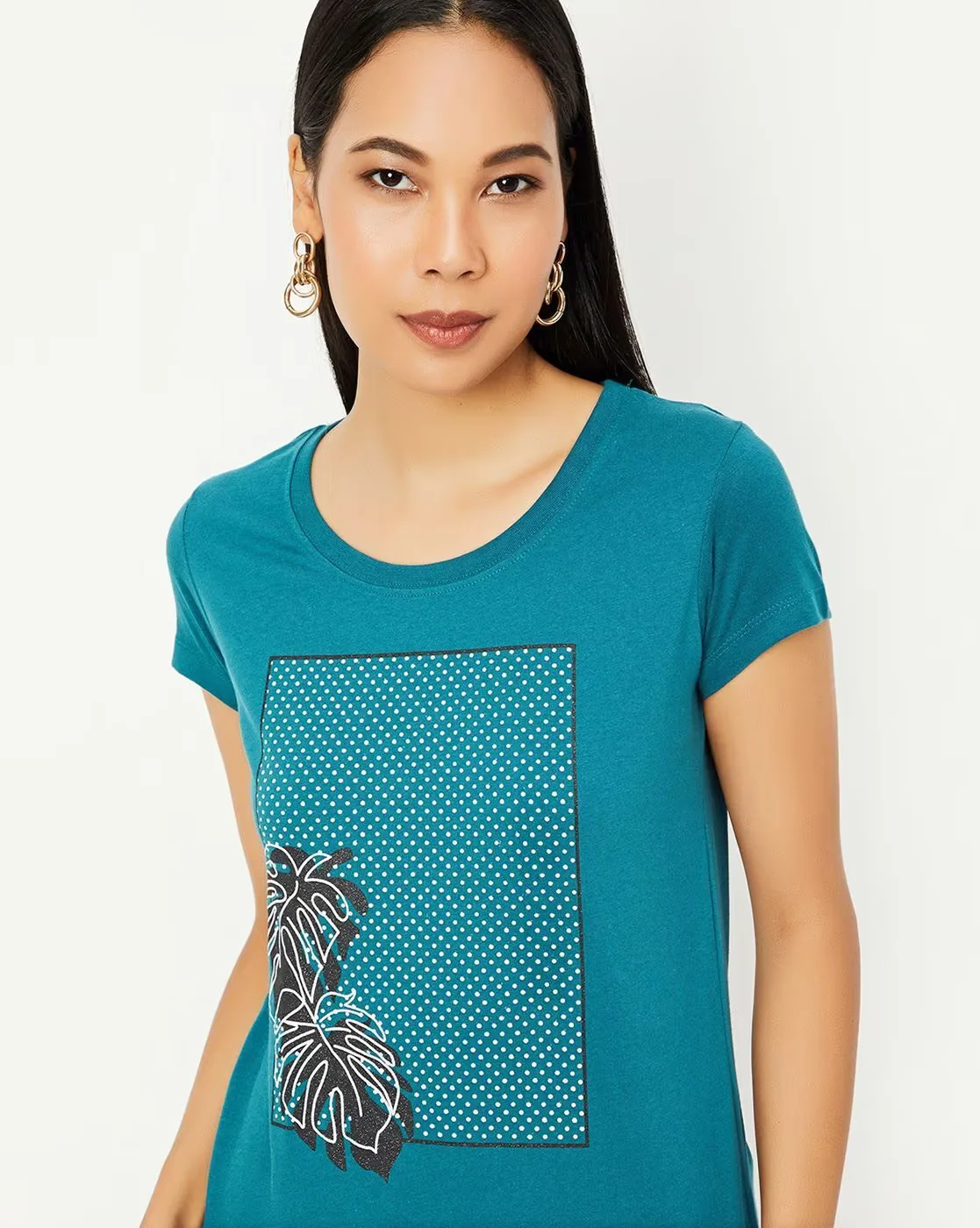 1117Wx1400H-464230594-blue-MODEL4.webp Women Printed Round Neck T-Shirt - Image 1